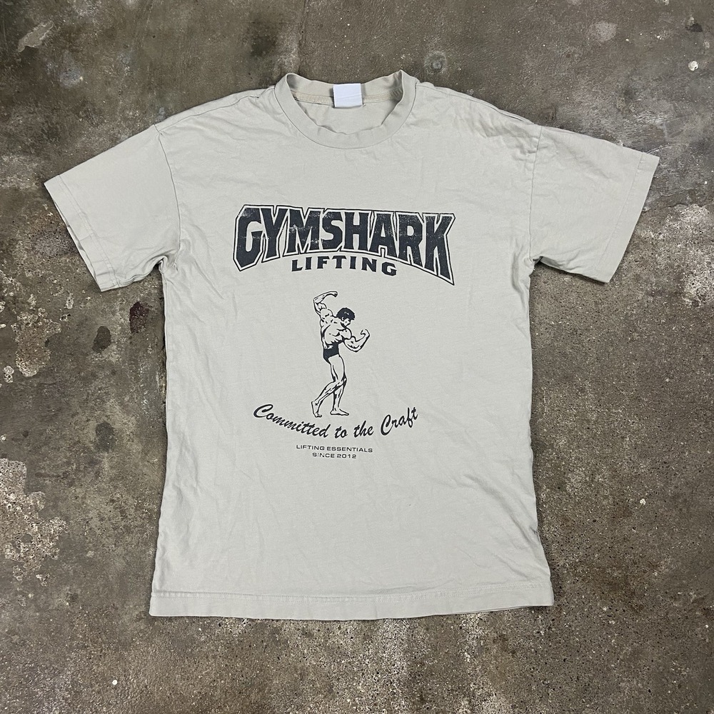 Gym Shark T-Shirt Size XS Beige Committed To The Craft Bodybuilder Graphic